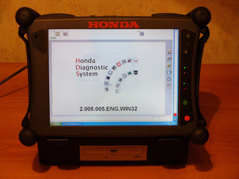 Диагностика хонда. Honda Diagnostic System. Компьютер для диагностики Honda. Диагностический планшет Хонда. HDS диагностика.